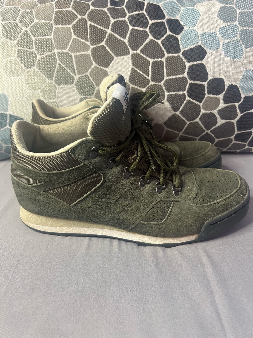 New Balance H710 Moss Green Suede Trail Sneakers Men’s 11